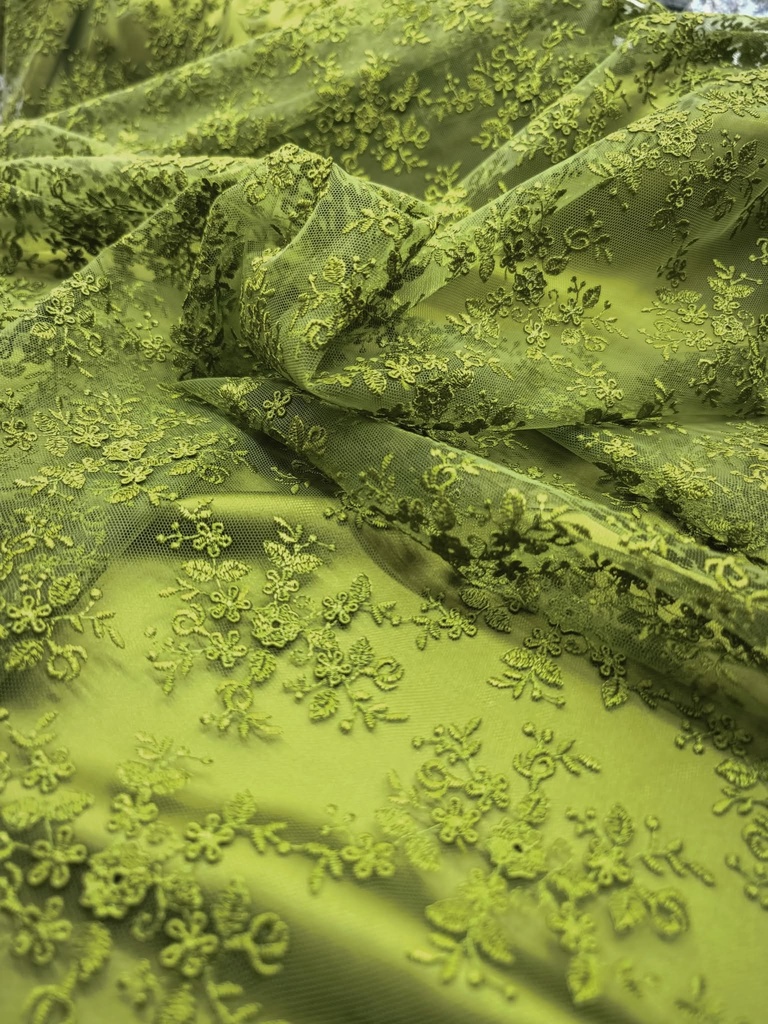 Tul bordado nerea verde