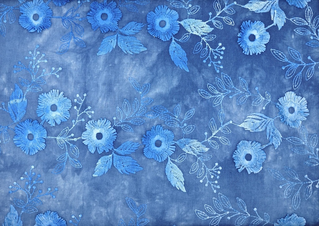 Batik bordado