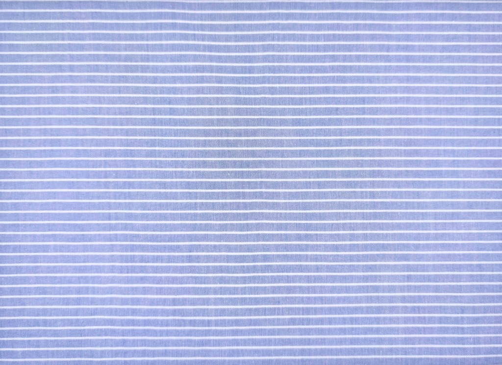 Algodón azul con rayas en blanco