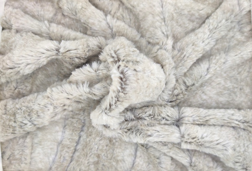 Pelo lomos beige